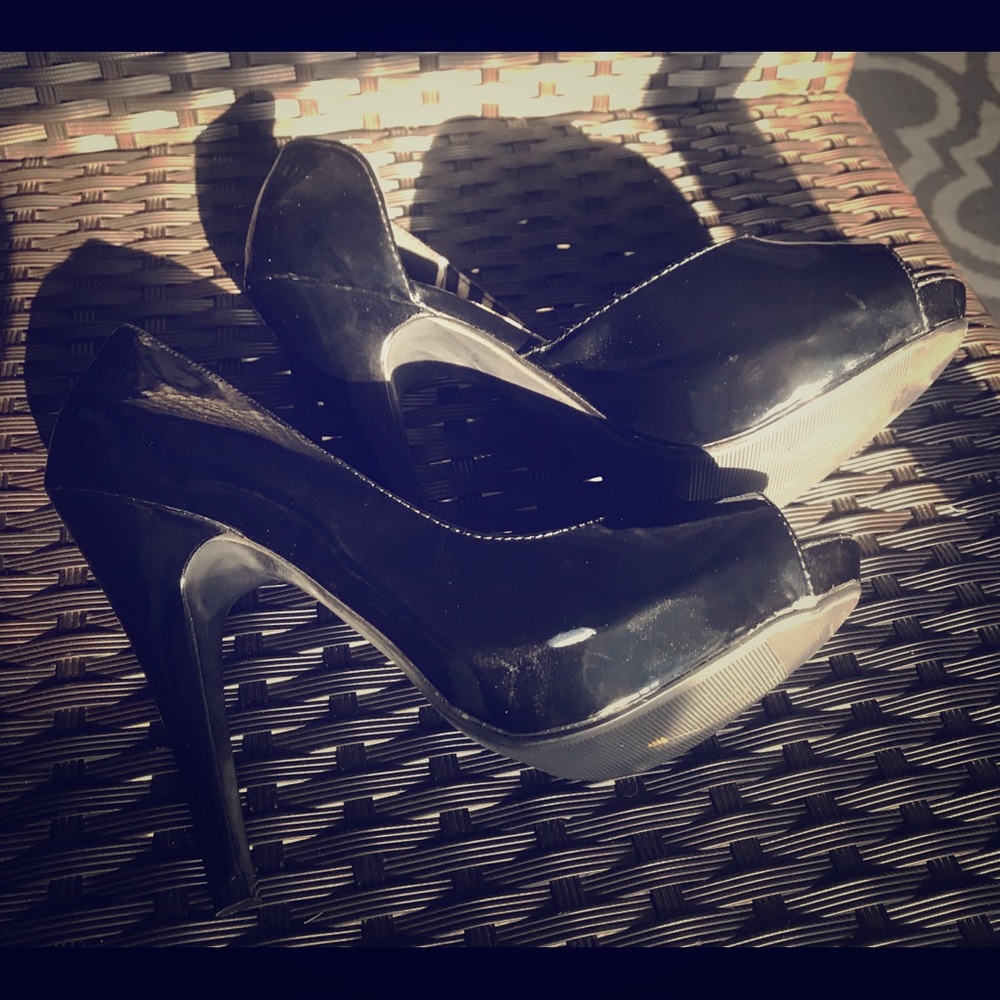 4in black high heels